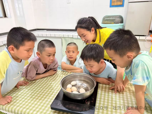 开创「家庭康复+社会康复」融合教学模式